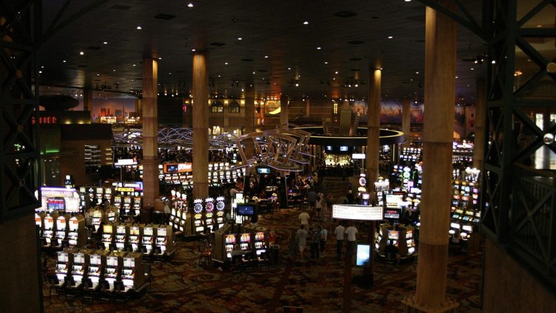 Secure Decentralized Casino with Live Games in Canada: A New Era of Online Gaming